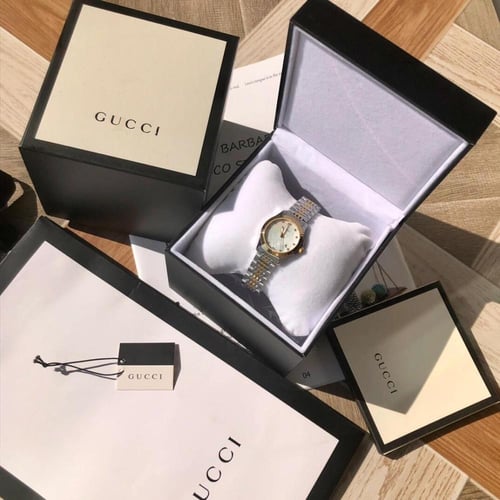 ساعة قوتشي مع الملحقات Gucci