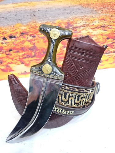 جنبيه شبيه الزراف