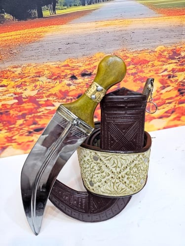 جنبيه درما شبيه الزراف