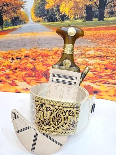 مشرقي وتر شبيه الزراف