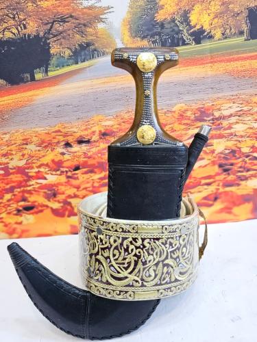 جنبيه صنعاني شبيه الزراف