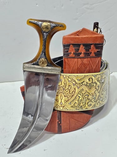 جنبيه صنعاني شبيه الزراف