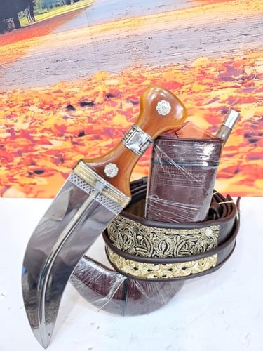 جنبيه وتر مشرقي شبيه الزراف