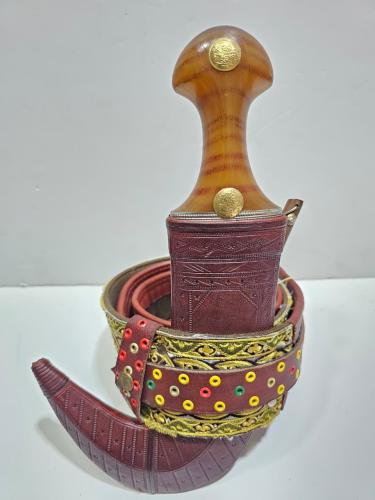 جنبيه مكعب شبيه الزراف