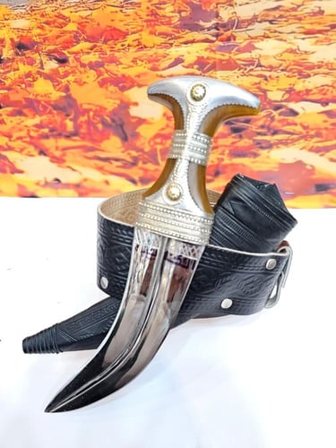 جنبيه دس شبيه الزراف