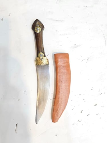 خدامه راس قرن