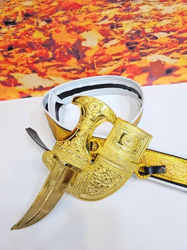 جنبيه ولادي = شبابي شبيه العماني