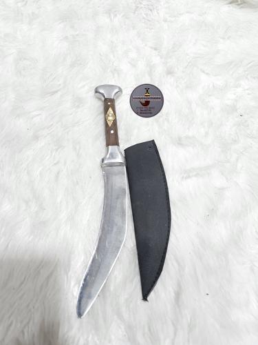 خدامه صنعاني ابيض