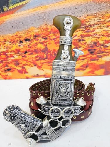 خنجر معدن راس قرن طبيعي