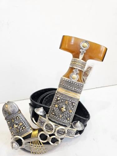 خنجر شبه الزراف