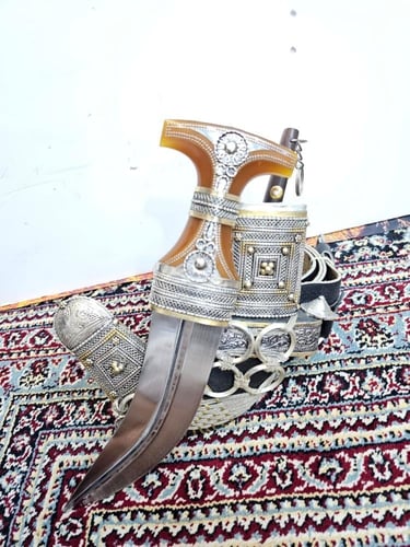 خنجر فيبر معدن شبيه الزراف