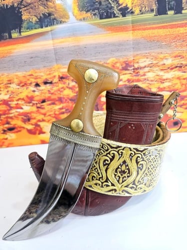 جنبيه مشرقي فيبر شبيه الزراف