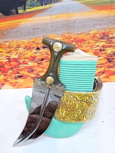 صنعاني وتر شبيه الزراف