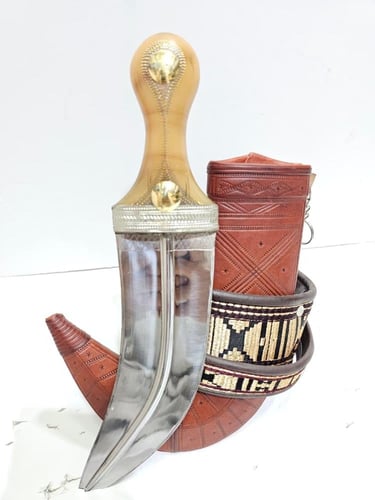 جنبيه درما شبيه الزراف