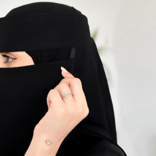 نقاب ملكي قصير عادي ربط