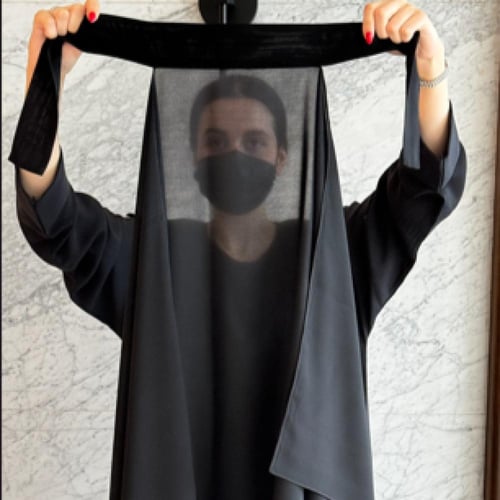 عرض نقابين حرير ربط + طرحتين بندانه + طرحتين ربط