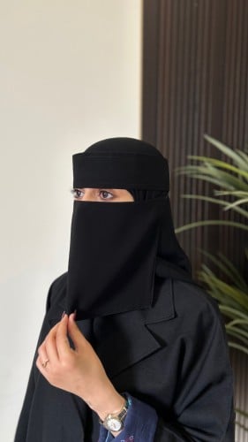 نقابين مشبك مبطن وسط + طرحتين ربط