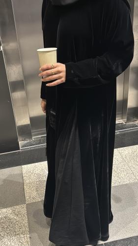 J13 abaya