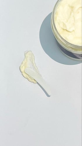 كريم مرطب عميق الجسم