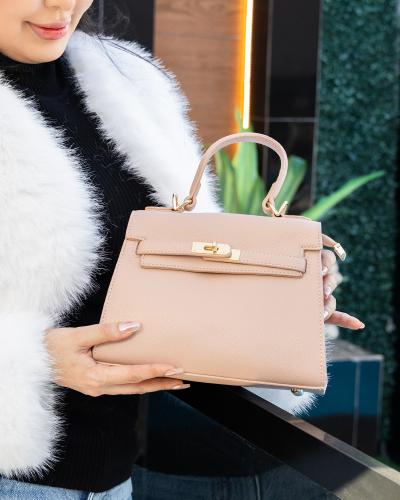 شنطة حجم صغير تصميم عملي باللون الوردي