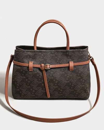 شنطة مزيج رائع من الأناقة والعملية بلحجم الوسط