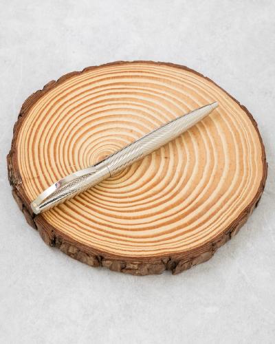 مناسب للاستخدام الرسمي واليومي