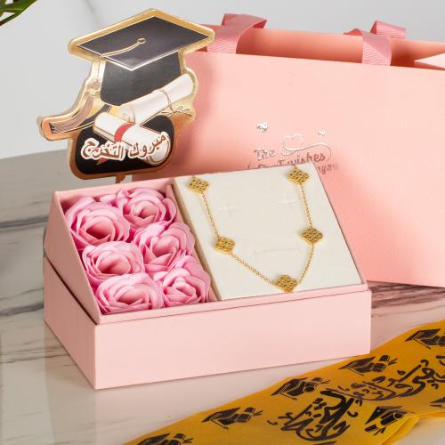 تعليقه FANC تاخذك في عالم الجمال