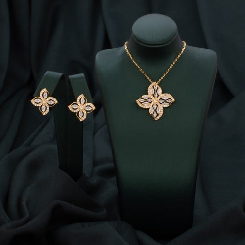 طقم ناعم لامع ملفت زركون ذهبي