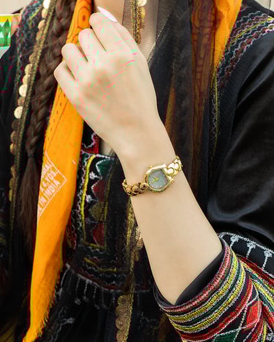 ساعه استيل باللون الذهبي رصاصي