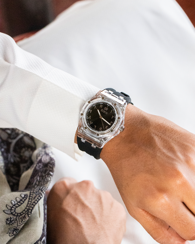 ساعة ربل عربي باللون الأسود ميناء أسود