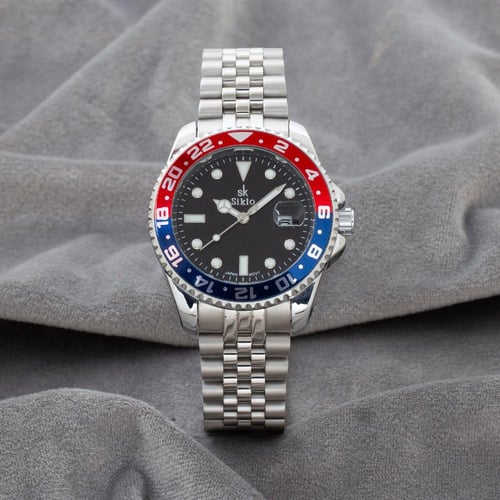 ساعة استيل باللون الفضي