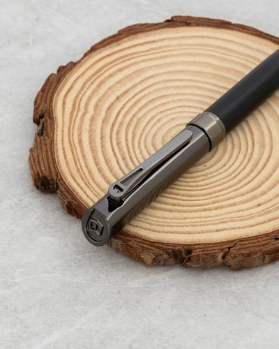 بتصميم يعكس اناقتك يناسب كل الأوقات