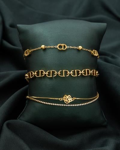 اساور تضفي لمسة من الأناقة لحضورك