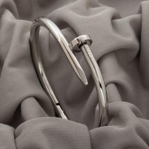 اسوارة مسمار استيل فضي العريضه الحجم الكبير صيحة ص...