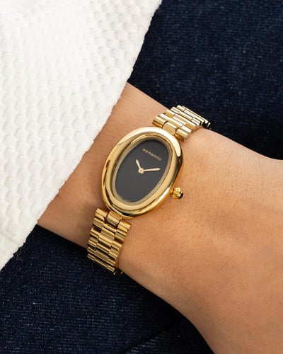 لمسة من الفخامة اللامتناهية باللون الذهبي ميناء اس...