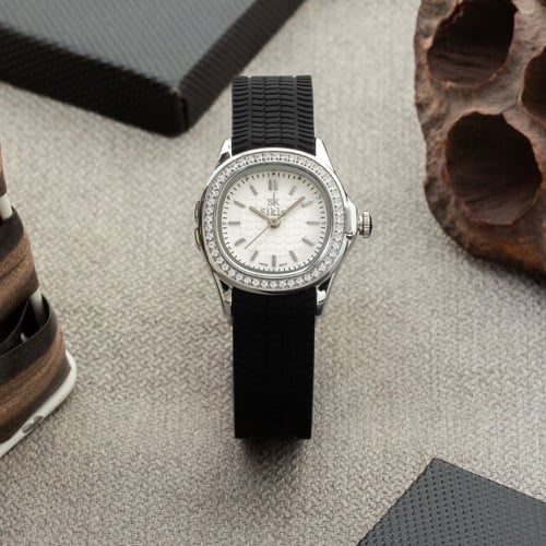 ساعة نسائية ربل فصوص زركون باللون الاسود ميناء اسو...