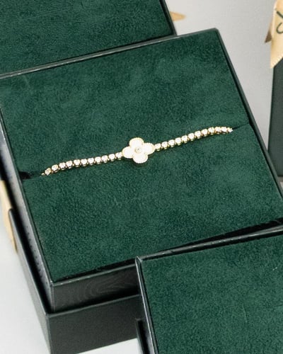 بكج اساور سحبة 6 قطع ( علبة + كيس )