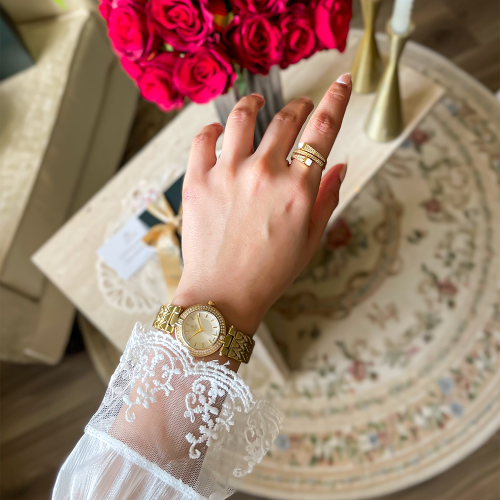 الساعة الاستيل النسائية ذات التفاصيل المميزة لإطلا...