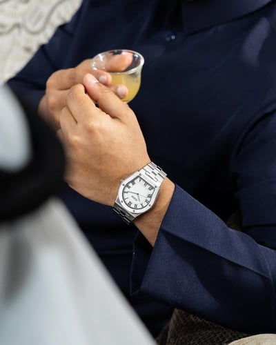 مثالية للرجل الذي يفضل الأناقة الهادئة باللون الفض...