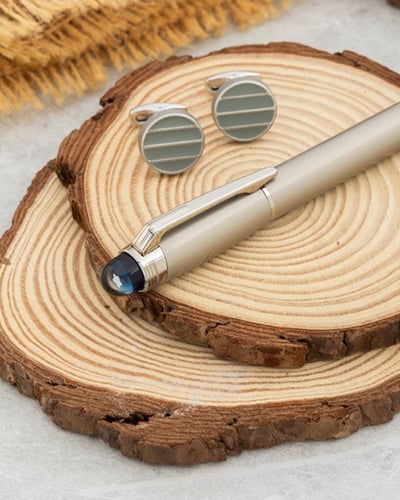 طقم الفخامة بتصميم كلاسيكي