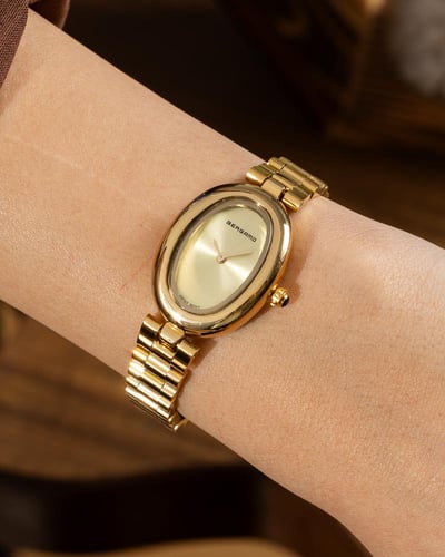 لمسة من الفخامة اللامتناهية باللون الذهبي ميناء ذه...