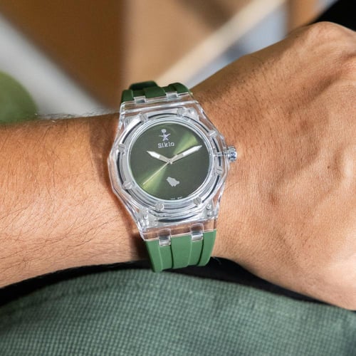 ساعة ربل باللون الاخضر