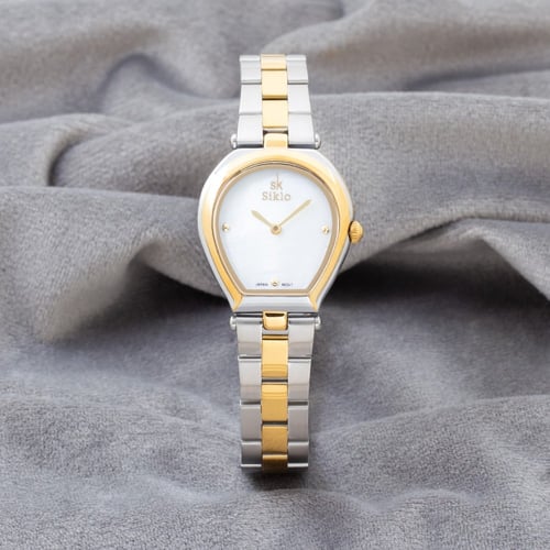 ساعة نسائية استيل ناعم باللون الذهبي و الفضي ميناء...