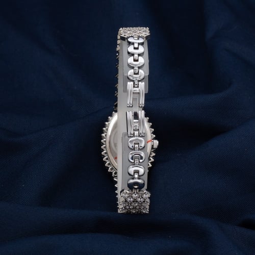 ساعة نسائية سهرات فصوص زركون ساحره..