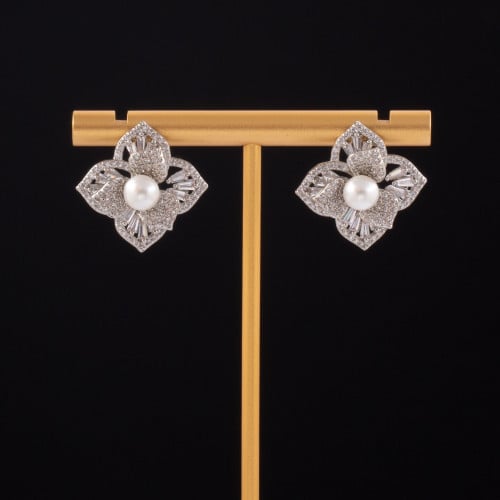 حلق نسائي تصميم براق فصوص زركون