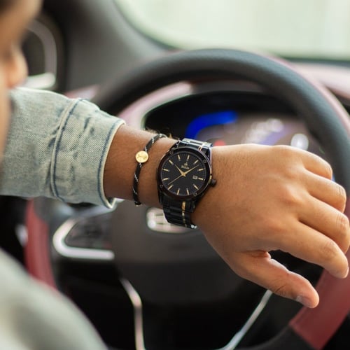 ساعة رجالية معا اسواره خيط استيل باللون الاسود