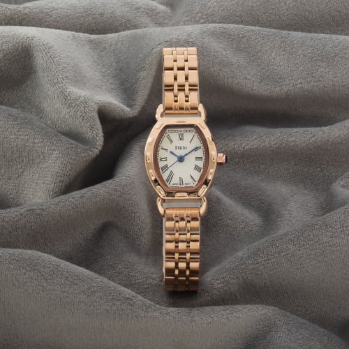 ساعة نسائية باللون النحاسي