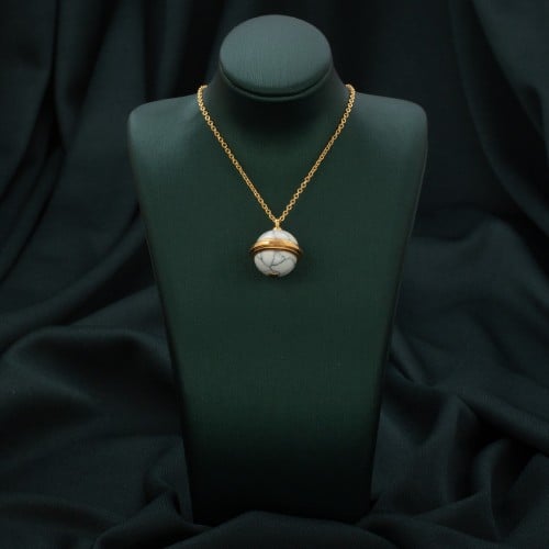 سلسال بقلادة دائرية أنيقة تاتي بعدة الوان فاتنه تن...