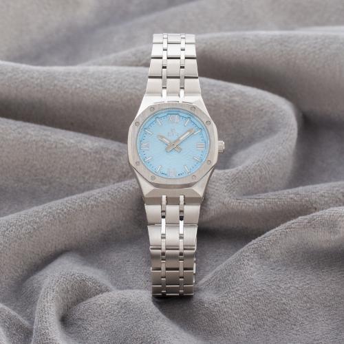 ساعة استيل باللون الفضي