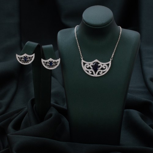 طقم قطعة اكسسوارات HELENA شفافة وأنثوية